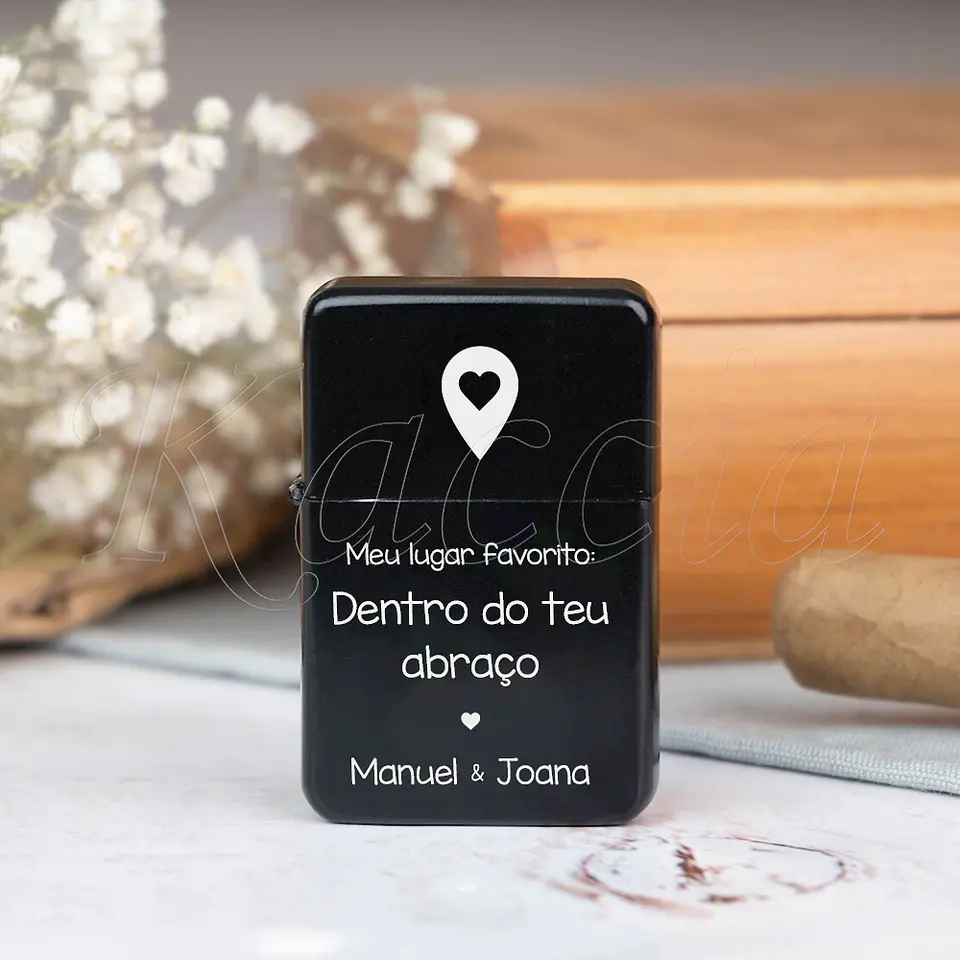 Isqueiro Preto Personalizado Dentro Do Teu Abraço Com Nomes 2