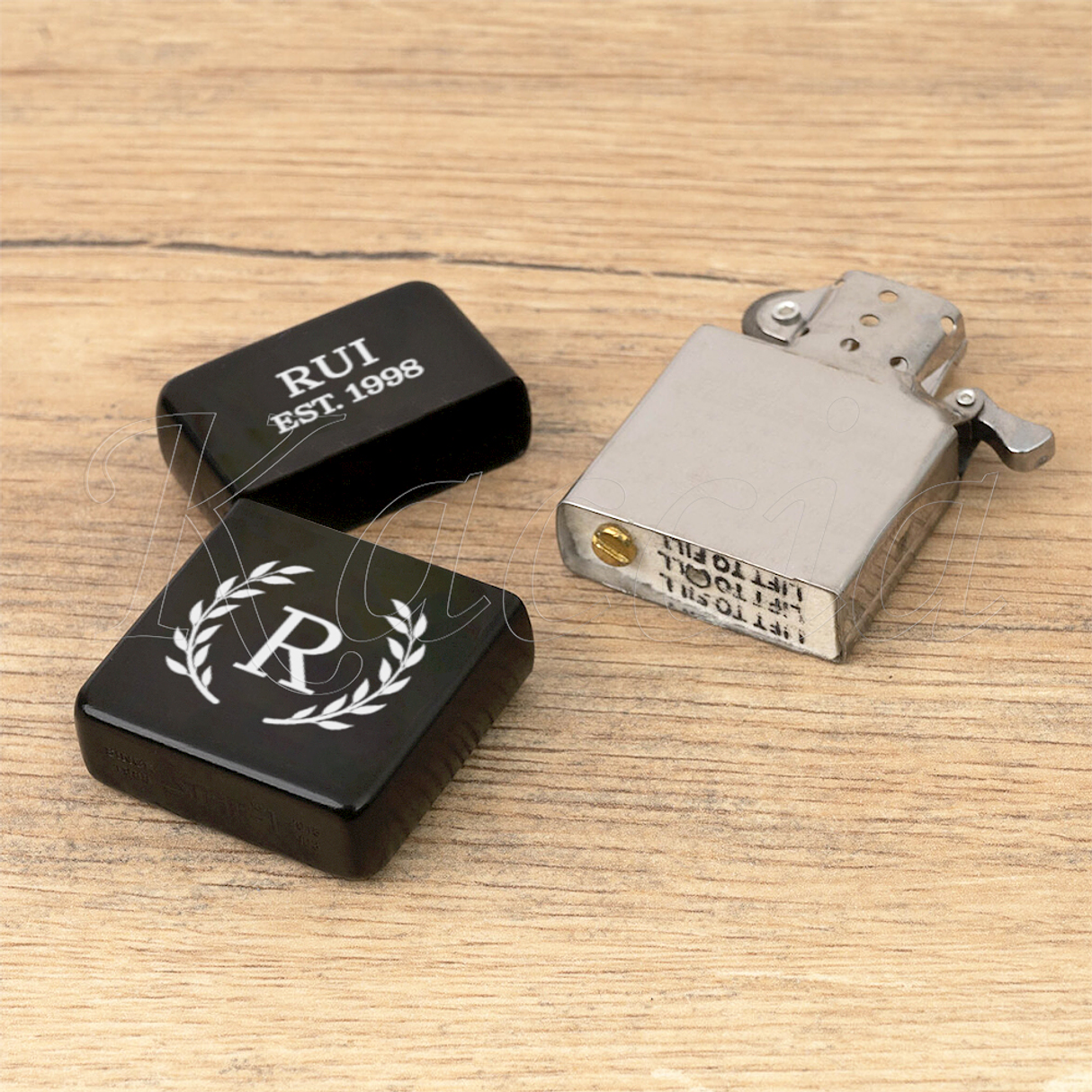 Isqueiro Preto Personalizado com Inicial 4