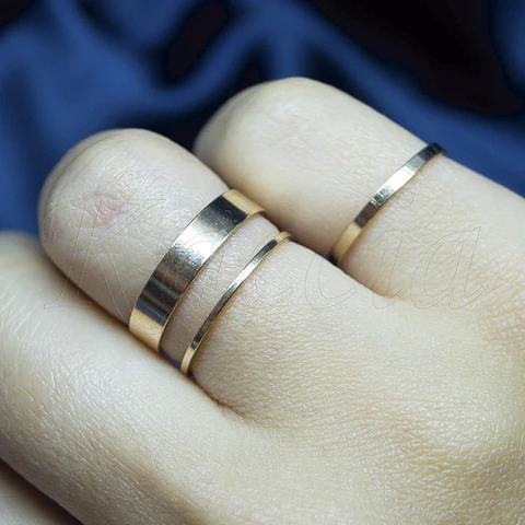 Conjunto de Anéis em Aço Dourados