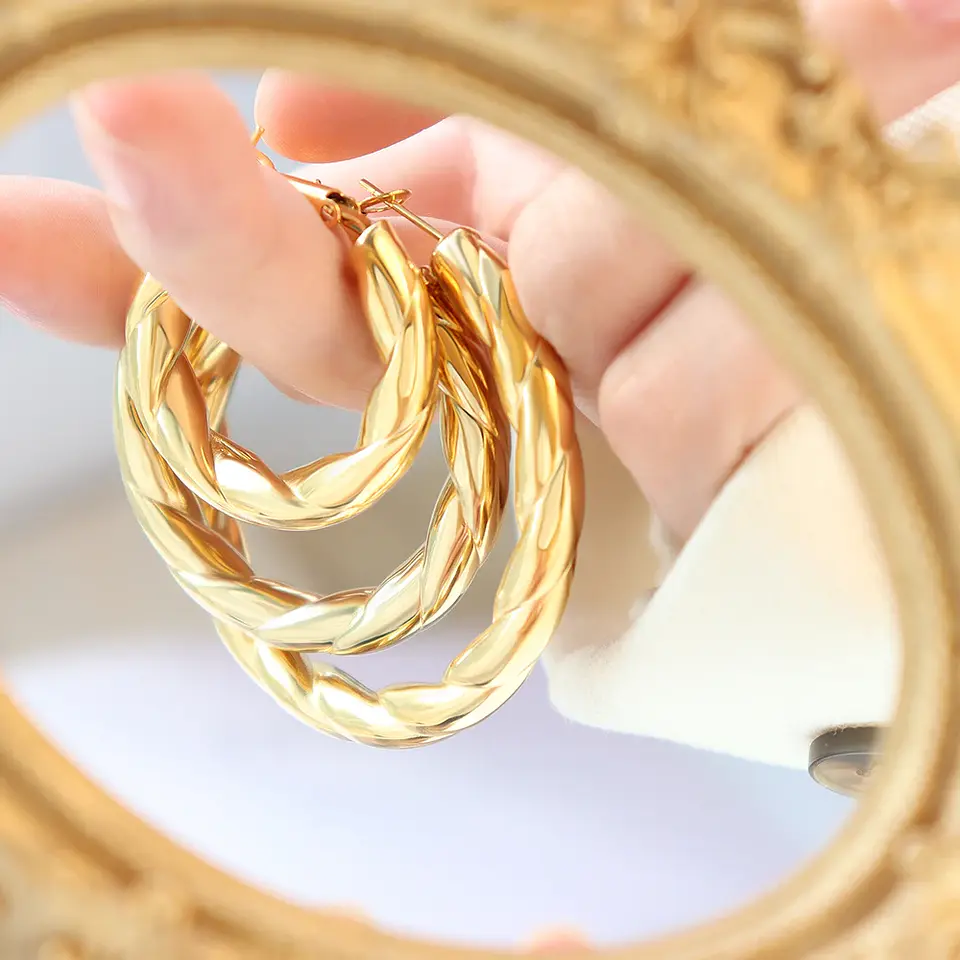 Luxury 18K Gold Earrings for Women Nuo Exaggerated Hollow Design with Titanium Steel Plating Stainless Steel Jewelry 6