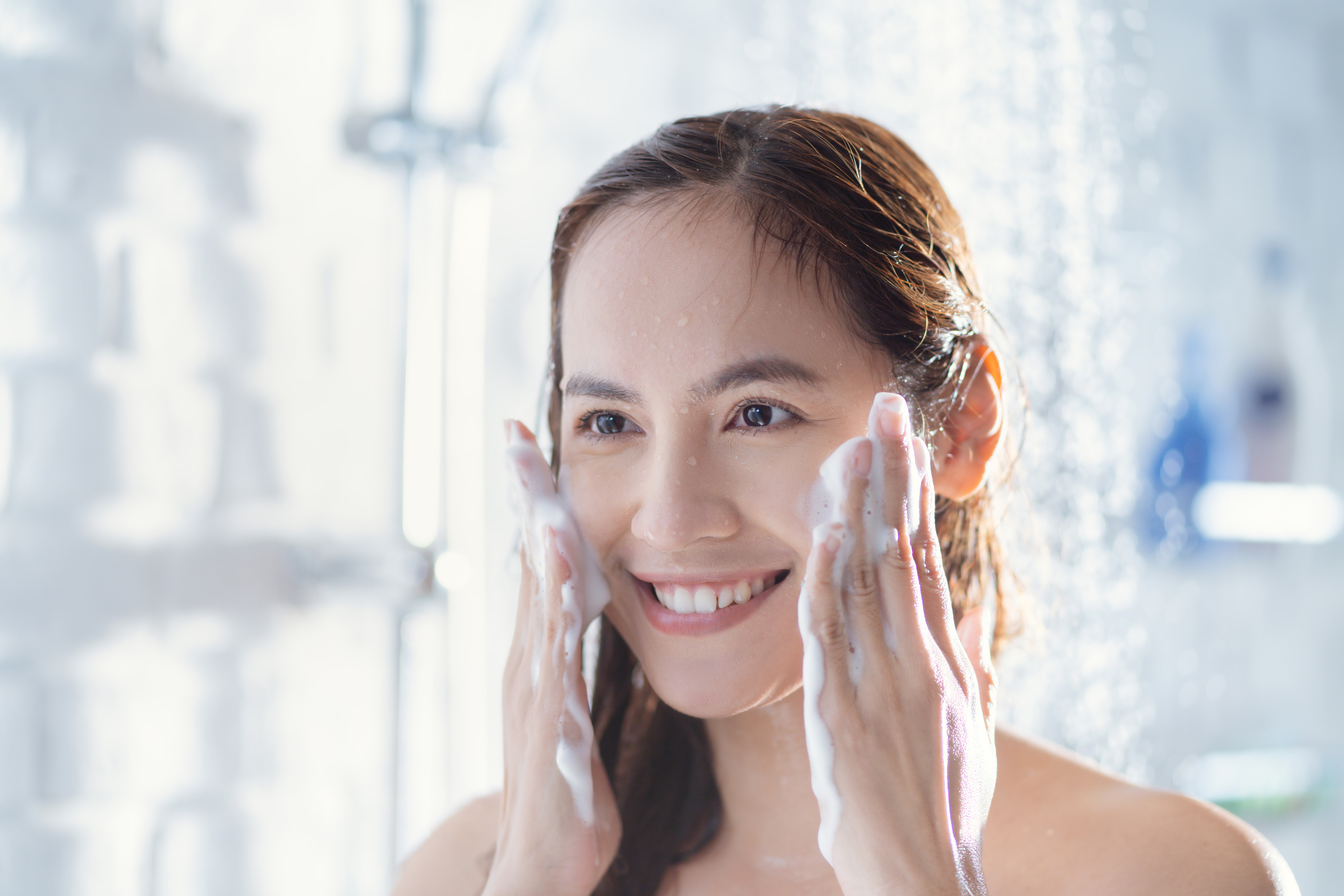Doble limpieza facial: en qué consiste y por qué es importante