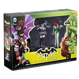 Amor Loco y Otras Historias + Figuras de Harley Quinn, Poison Ivy y Batgirl 