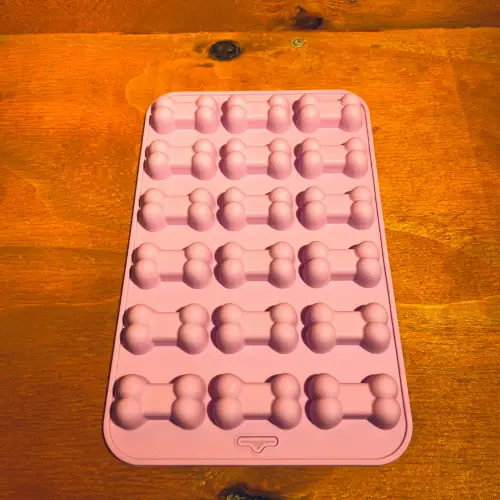 MOLDE PATITAS Y HUESITOS