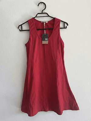 Vestido con etiqueta