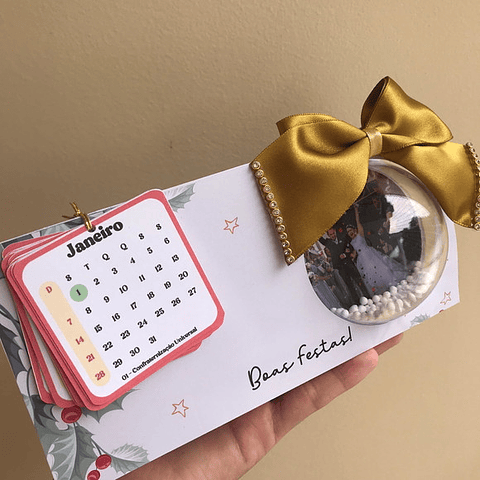 ARQUIVO DE CORTE CALENDÁRIO DE MESA BOLA ACRILICA 2024