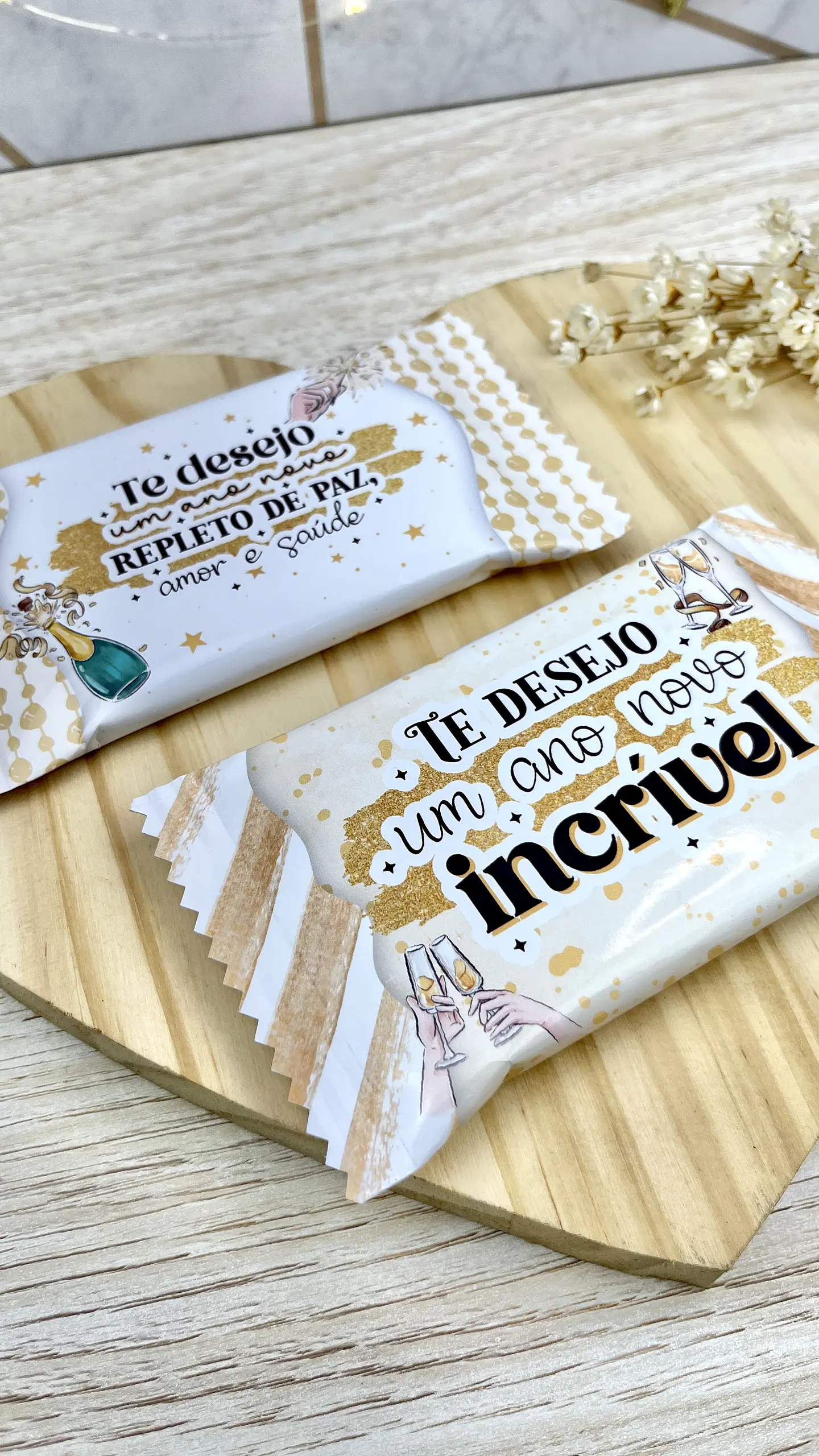 Arquivo de Corte Embalagem Kit Kat Ano Novo - MADI 4