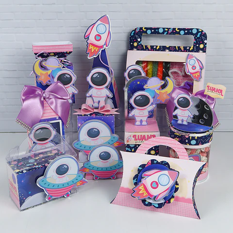 ARQUIVO DE CORTE ASTRONAUTA MENINA - CHUVINHA DE PAPEL