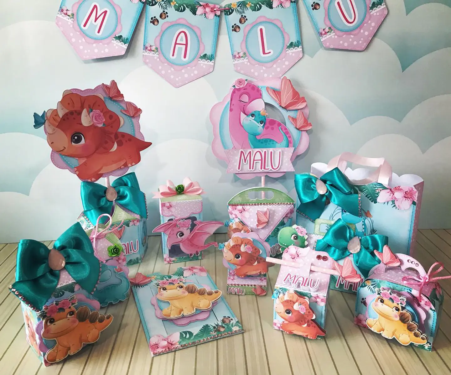 Arquivo de Corte Dinossauro Menina 1