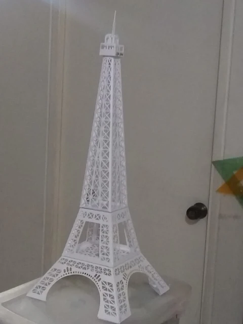 Arquivo de corte torre eiffel 
