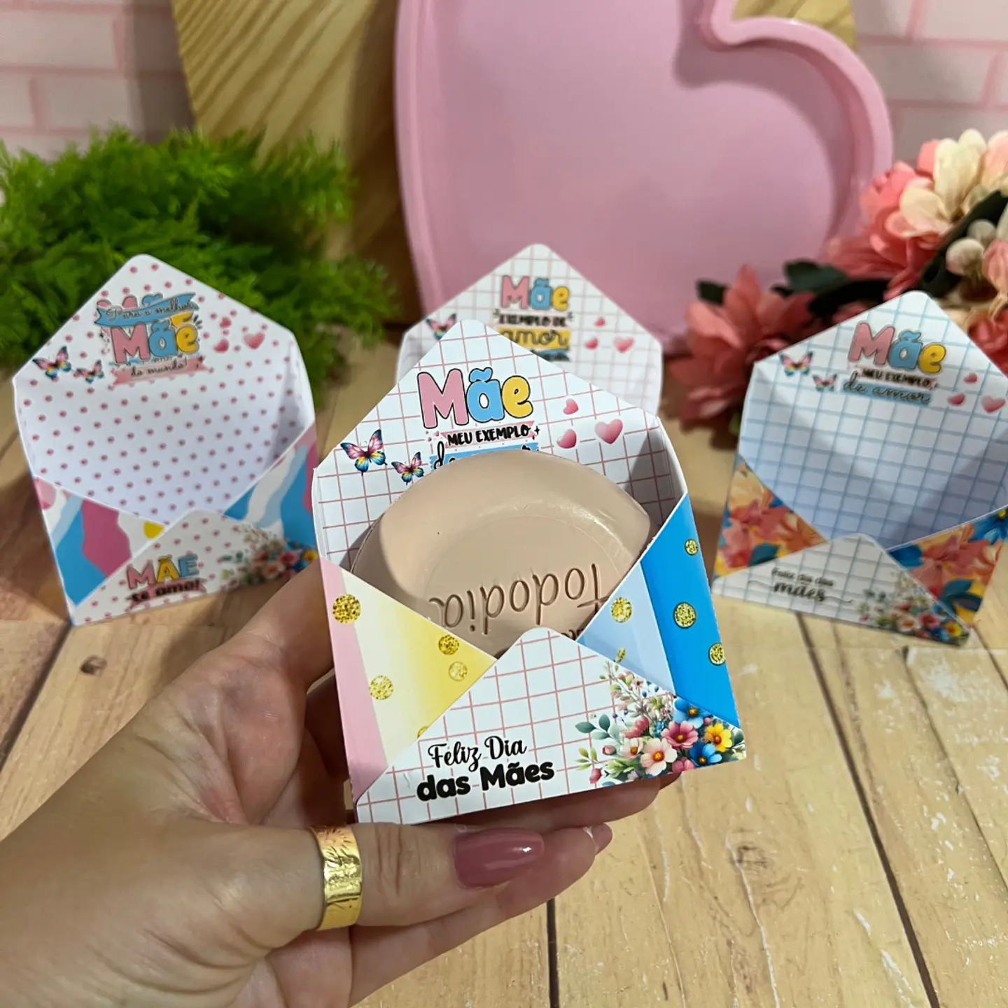 Arquivo Dia das Mães Caixa Envelope Sabonete - GB PERSONALIZADOS 2