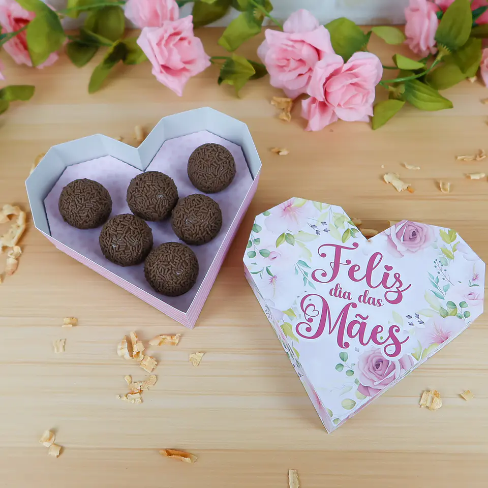 Arquivo Caixa Coração 6 doces Dia das Mães - Chuvinha 2