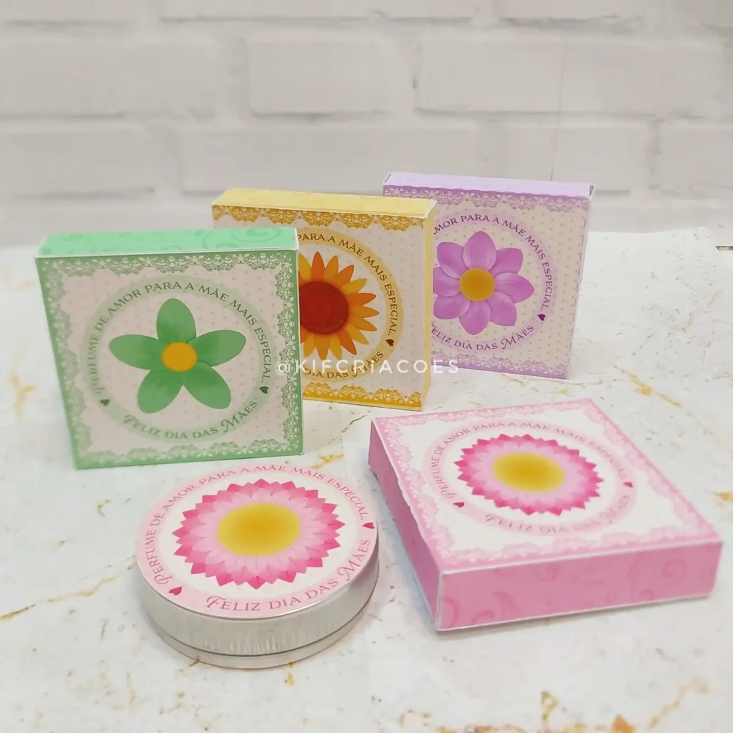Arquivo Caixa Latinha Dia das Mães Flores e Cores - KIF  1