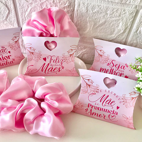 ARQUIVO CAIXA TRAVESSEIRO SCRUNCHIE - XUXINHA DIA DAS MÃES