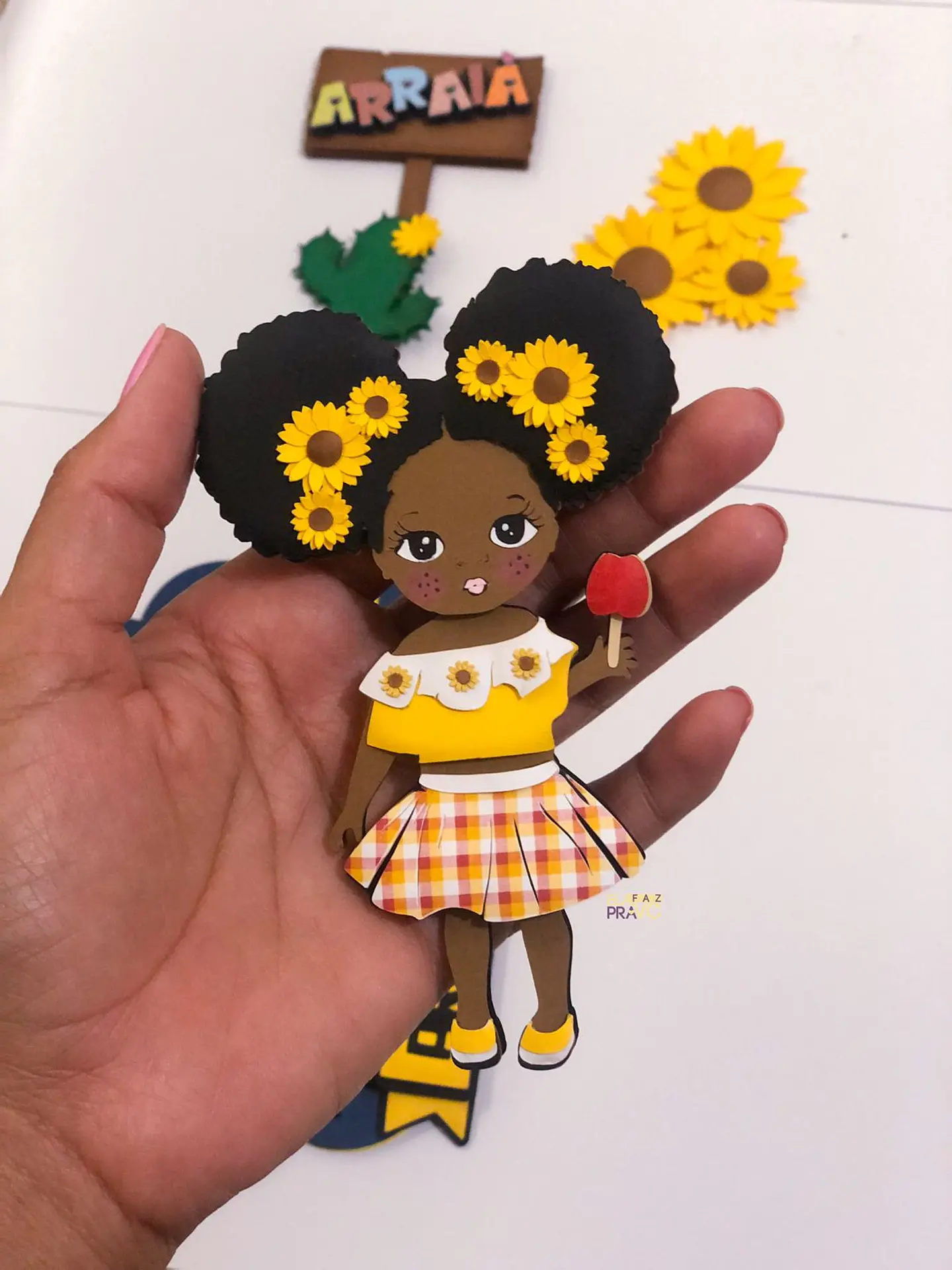 Arquivo Topo de Bolo Festa Junina Menina Negra Girassol - EM CAMADAS 1