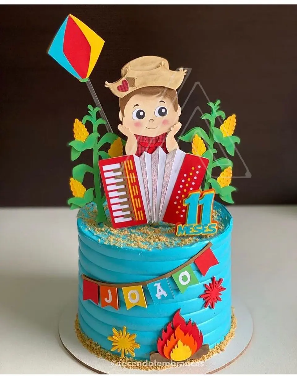 Arquivo de Corte Topo Festa Junina Menino com Sanfona 1