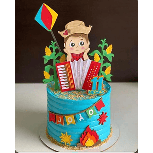 Arquivp Topo de Bolo Menino com Sanfona - EM CAMADAS