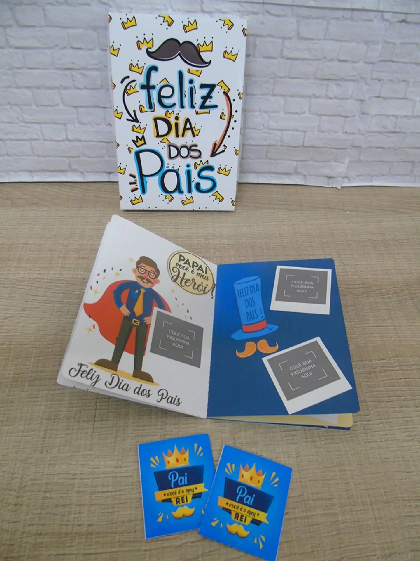 Arquivo de Corte Álbum de Figurinhas Dia dos Pais 1