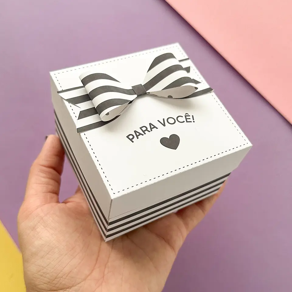 Arquivo Caixa Presente Quadrada 2