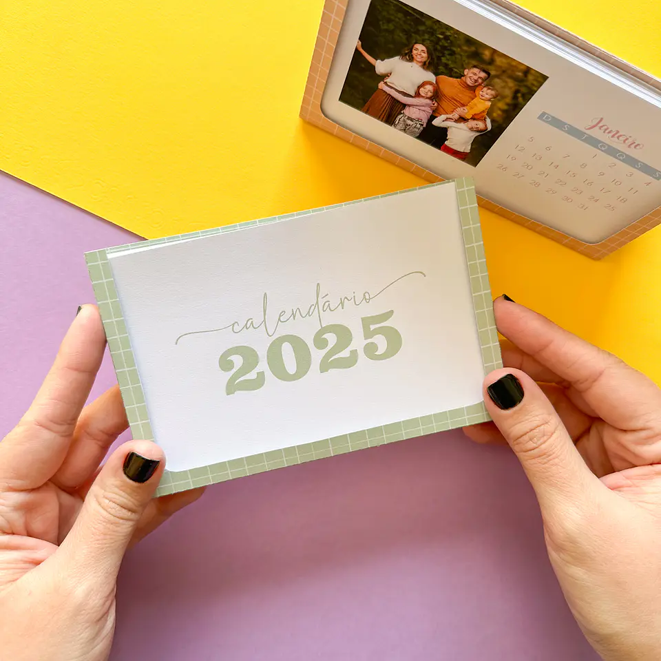 Arquivo Clendário de Mesa com Foto 2025 - tudo pra papelaria 3