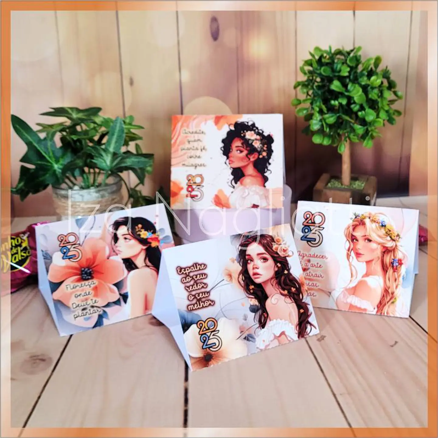 Arquivo Calendário 2025 4 modelos de mini calendários de mesa para lembrancinhas com miolo (mulheres) - iza 3