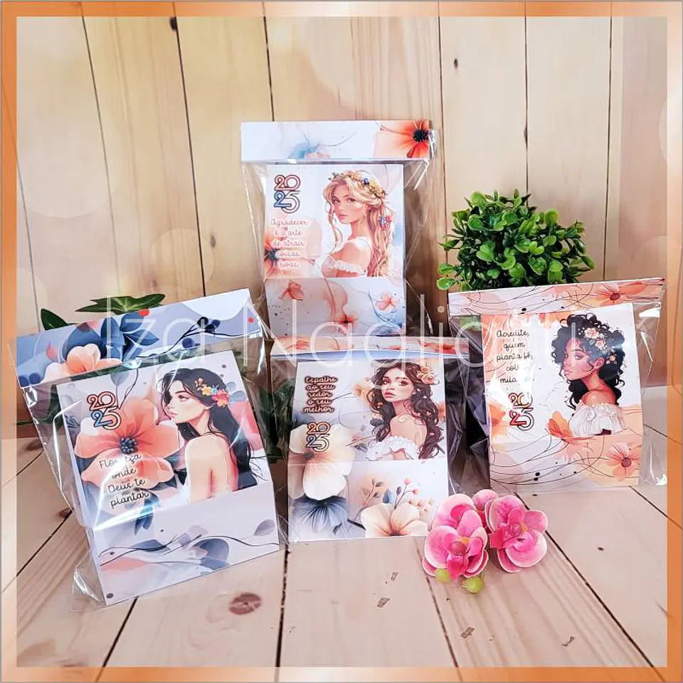 Arquivo Calendário 2025 4 modelos de mini calendários de mesa para lembrancinhas com miolo (mulheres) - iza 4