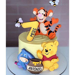Arquivo Topo de Bolo Ursinho Pooh - EM CAMADAS
