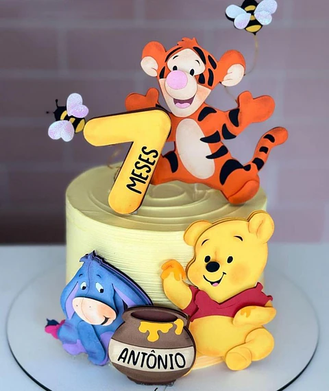 Arquivo Topo de Bolo Ursinho Pooh - EM CAMADAS