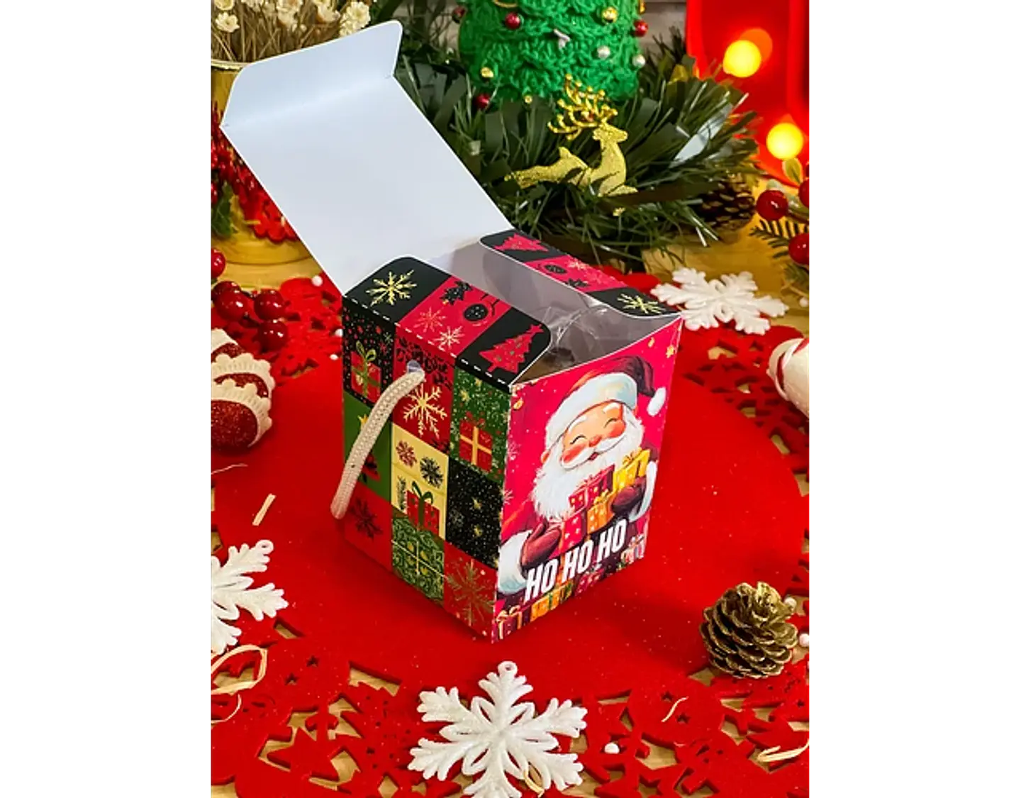Arquivo Natal Caixa Mini Panetone Box com Alça - Ilustracin 2