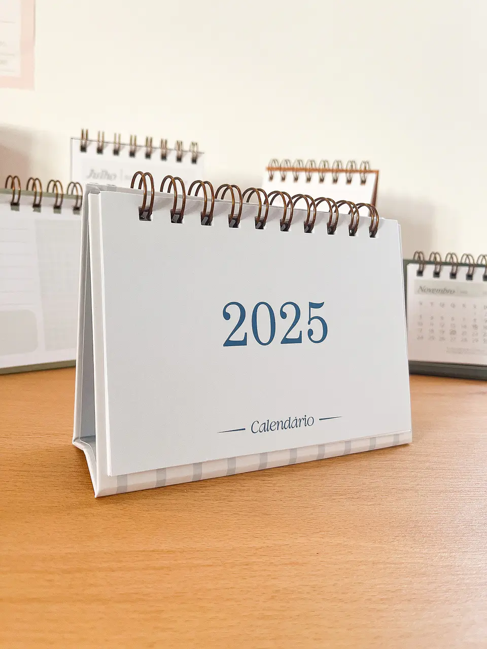 Arquivo Calendários de Mesa 2025 e 2026 - Papel Sorriso 3