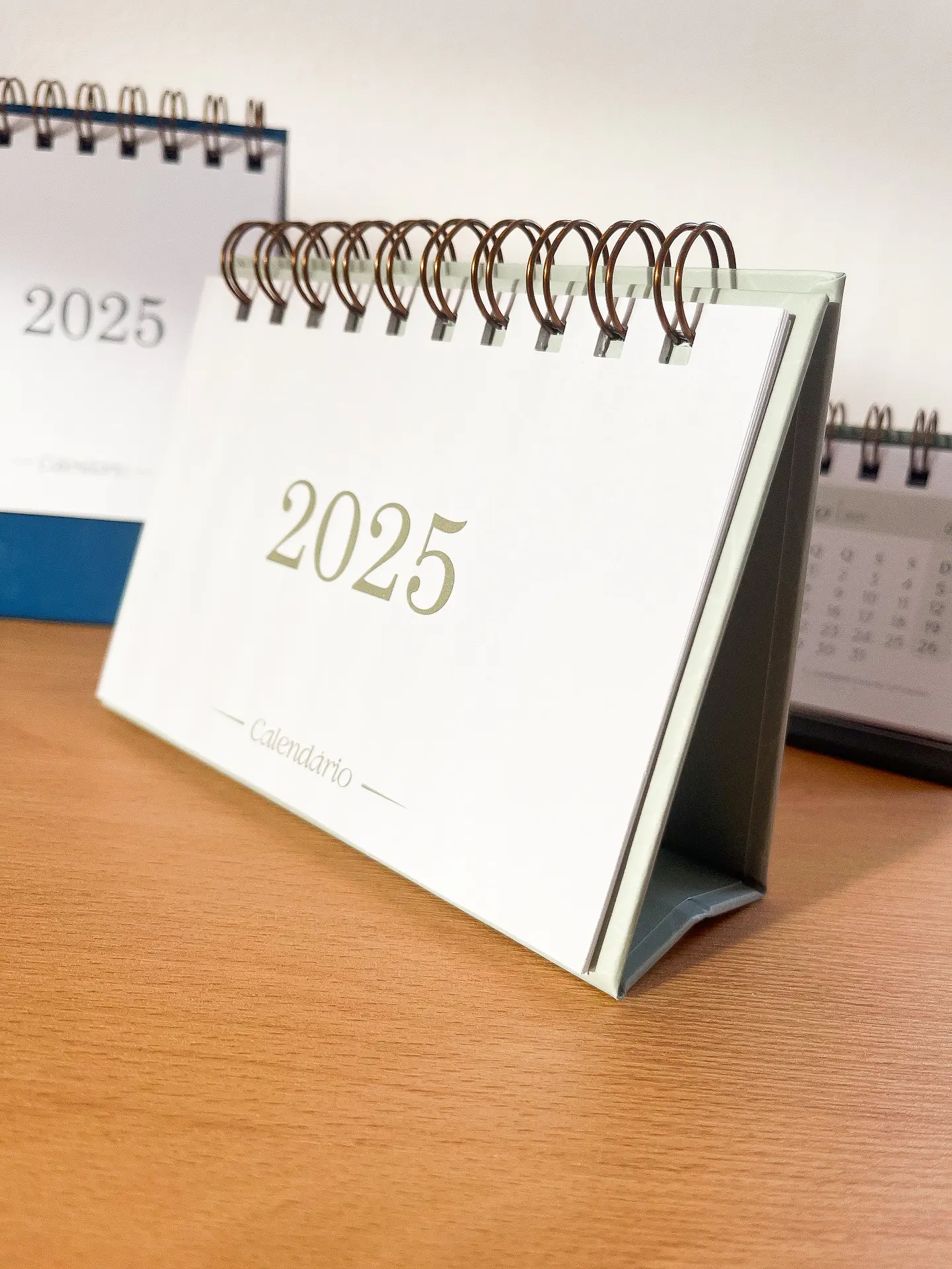 Arquivo Calendários de Mesa 2025 e 2026 - Papel Sorriso 6