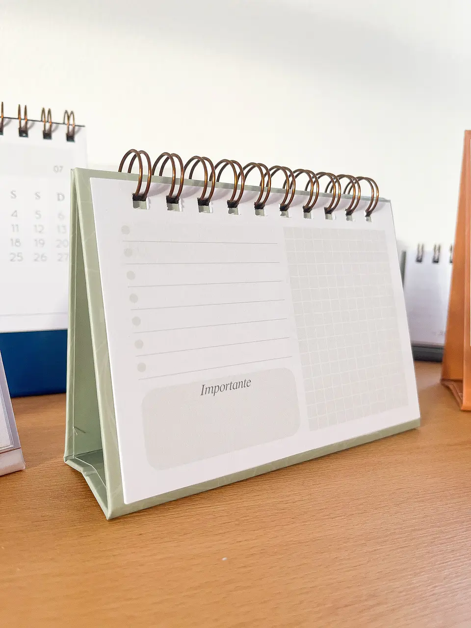 Arquivo Calendários de Mesa 2025 e 2026 - Papel Sorriso 8