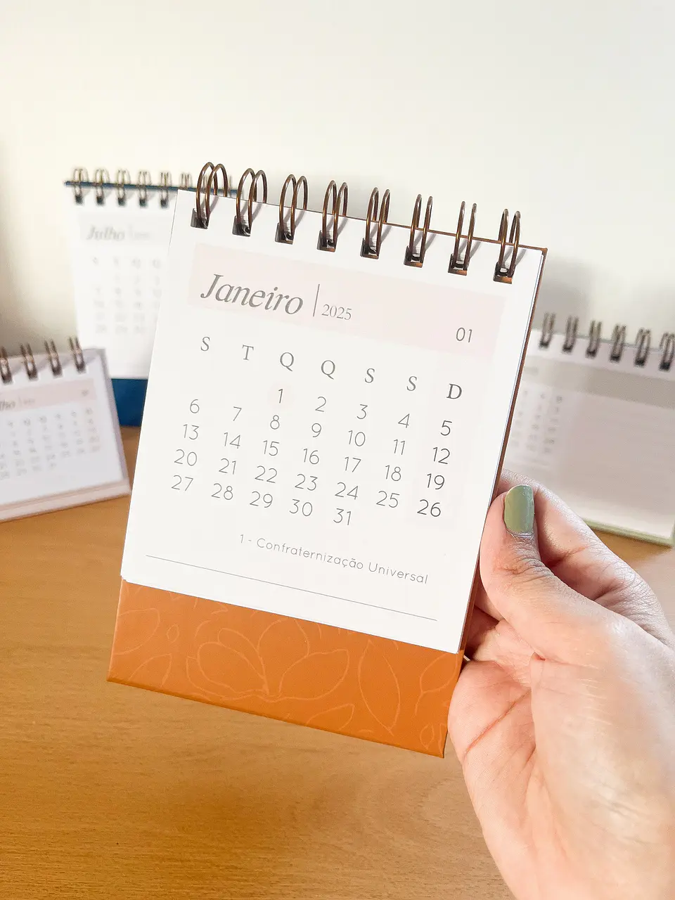 Arquivo Calendários de Mesa 2025 e 2026 - Papel Sorriso 12