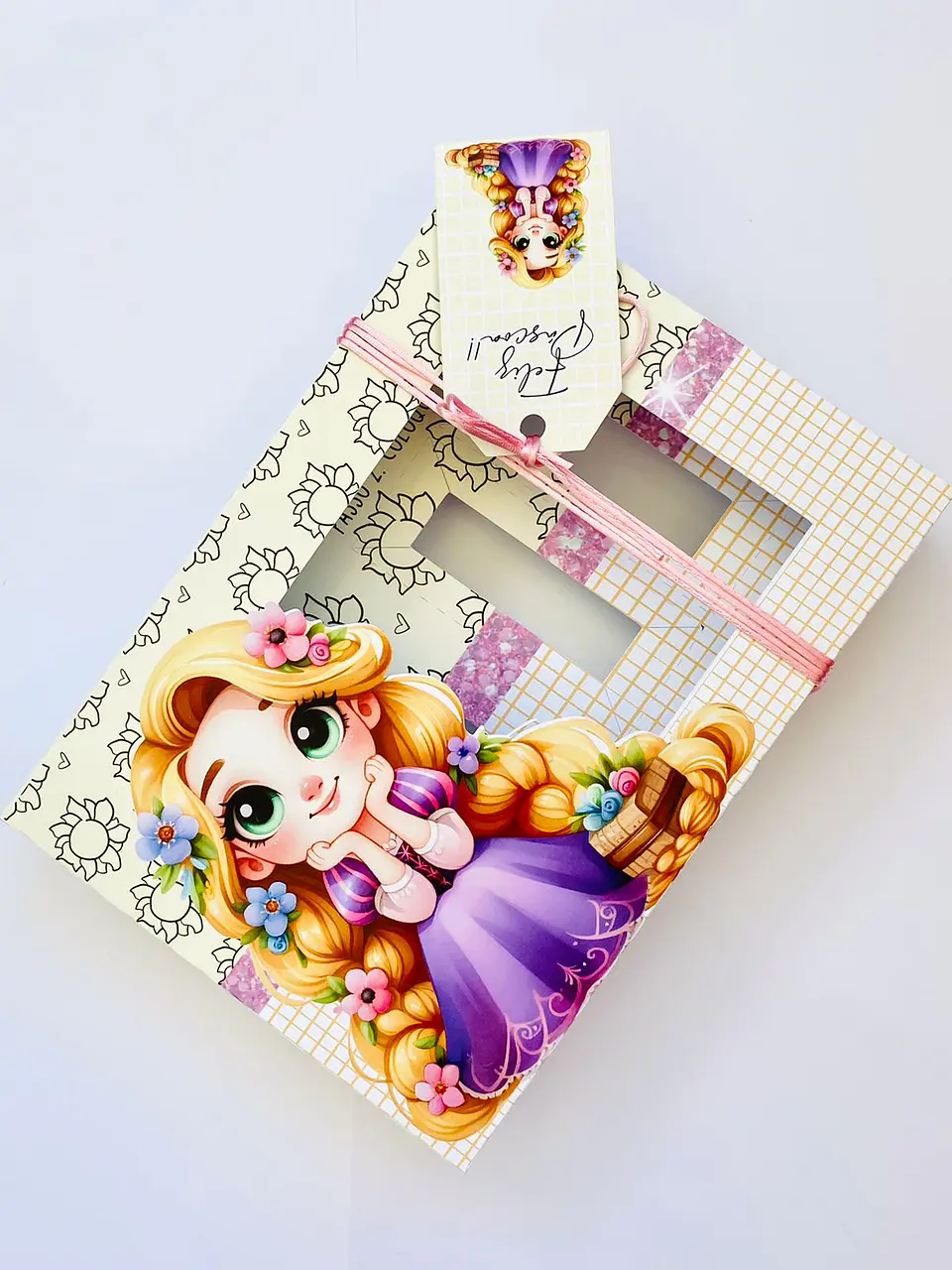 Arquivo de corte mini confeiteiro rapunzel enrolados 1