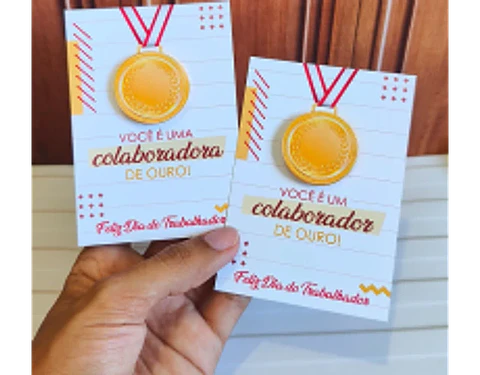 Arquivo dia do trabalhador card medalha moedinha - DESENHITOS DA JANA