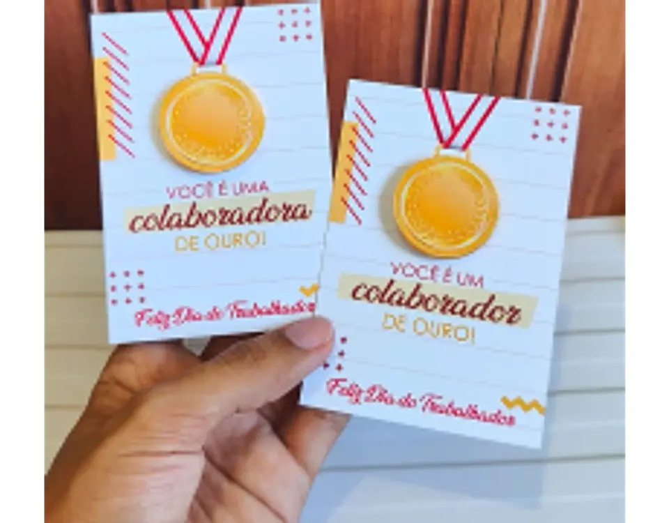 Arquivo dia do trabalhador card medalha moedinha - DESENHITOS DA JANA 1