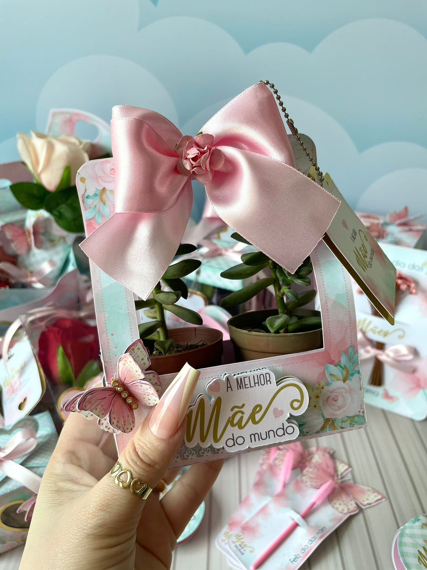 Arquivo de corte embalagem para mini suculenta dia das mães - LINA 1