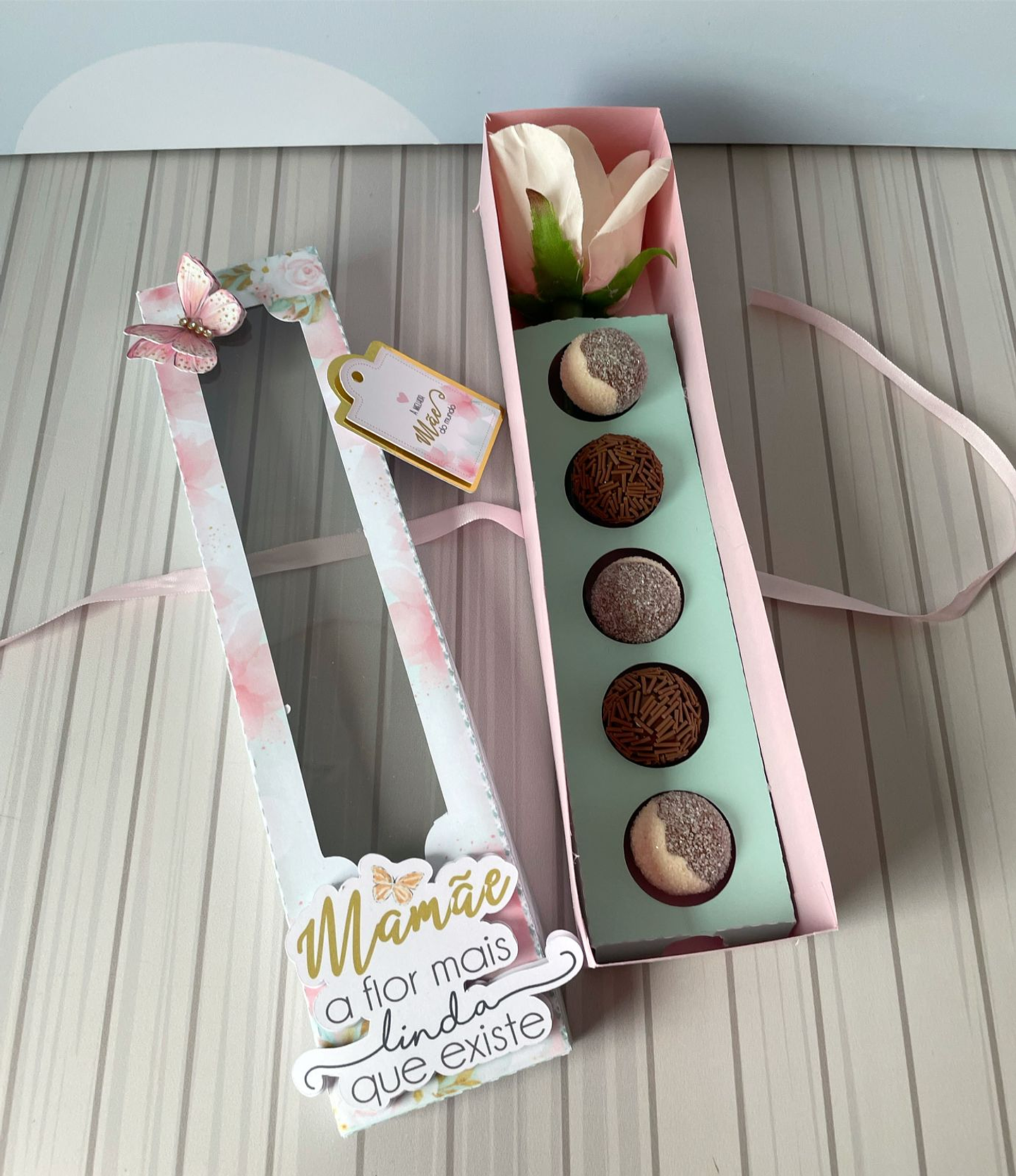 Arquivo de corte caixa para doce e flor dia das mães - LINA 1