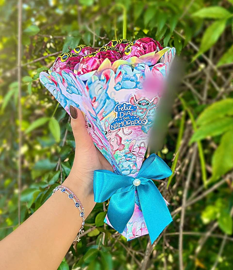 Arquivo dia dos namorados buquê de bombons Stitch - MARY CRIAÇÕES