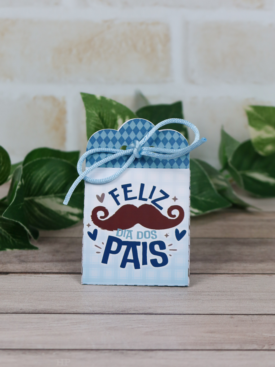 Arquivo Dia dos Pais Caixa bombom triângular  - CHUVINHA DE PAPEL 3