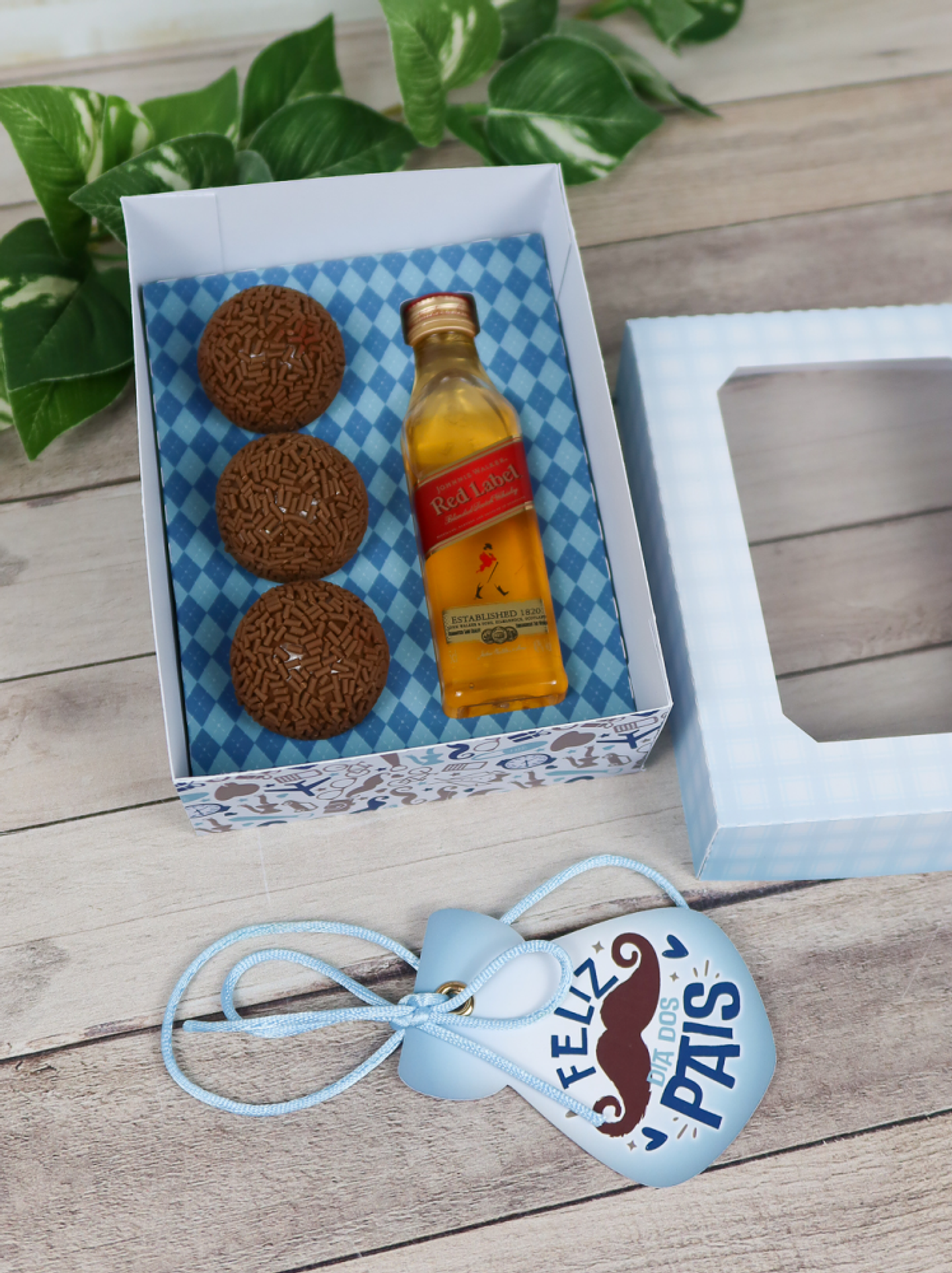 Arquivo Dia dos Pais Caixa 3 Doces e Mini Bebida- CHUVINHA DE PAPEL 3