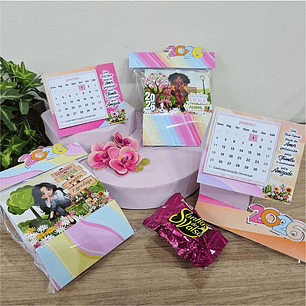 Arquivo Calendário de Mesa Meninas 4 Modelos - Iza Nagliatti