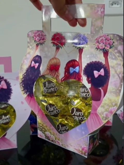 Arquivo Dia da Mulher Porta Chocolate Coração