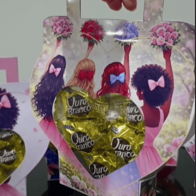 Arquivo Dia da Mulher Porta Chocolate Coração 1