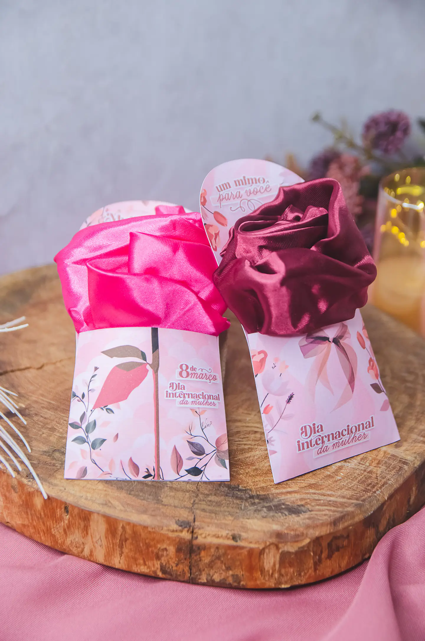 Arquivo dia da Mulher Porta Touca de Cetim 1