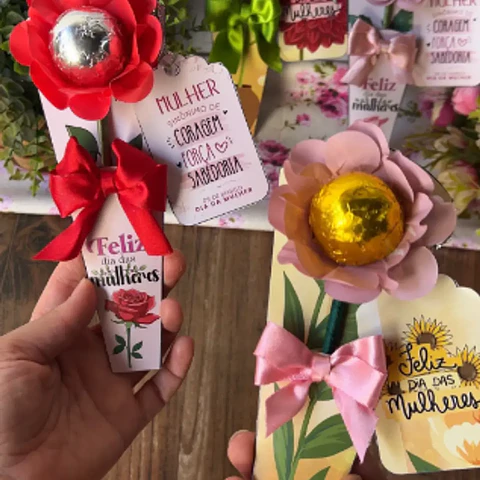 Arquivo Dia da Mulher Cartão Buquê