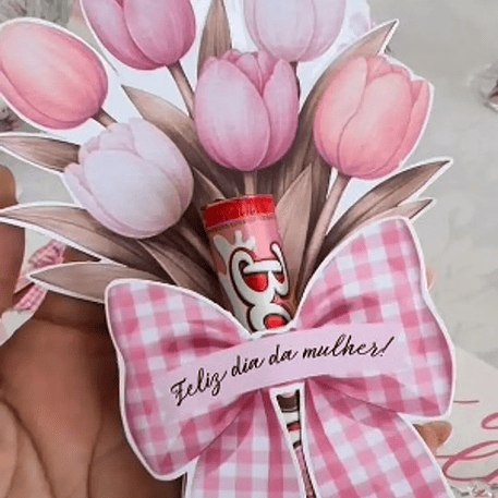 Arquivo Dia da Mulher Card Batom Buquê 1