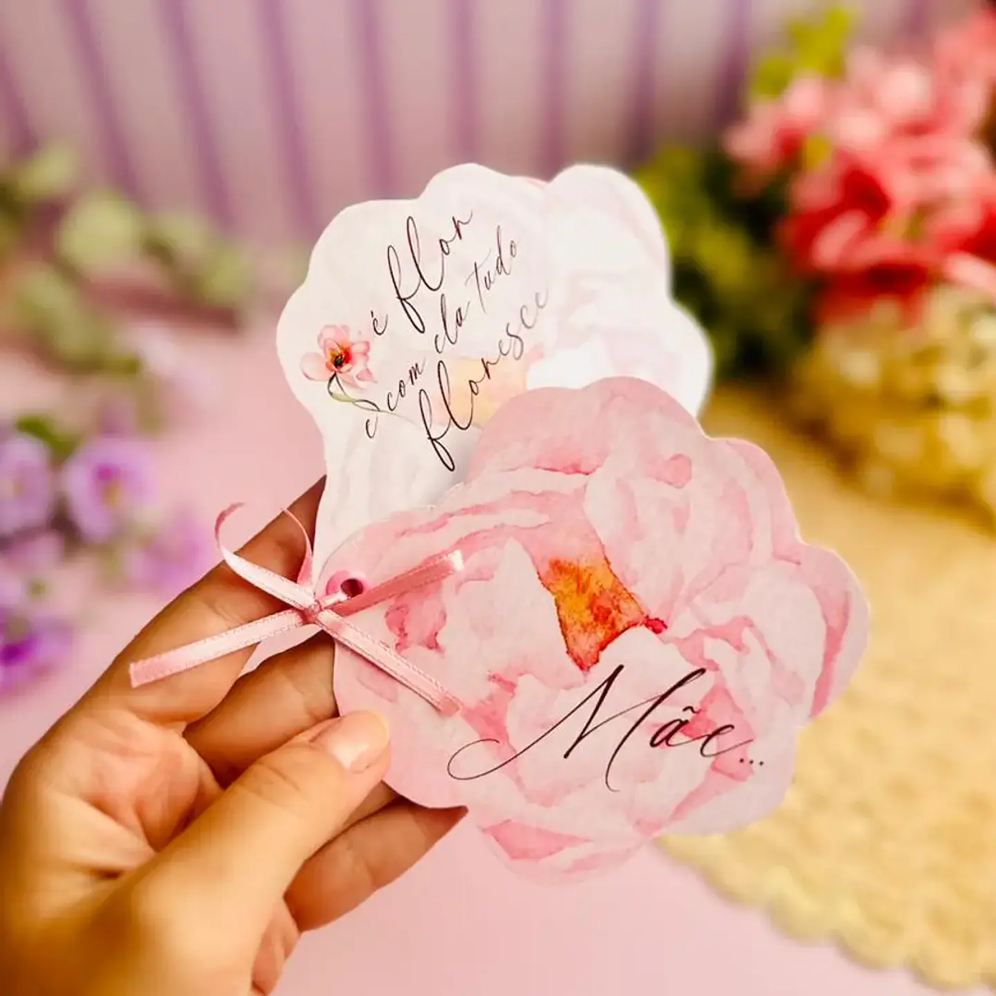 Arquivo Dia das Mães Card Xuxinha Scrunchie Flor 1