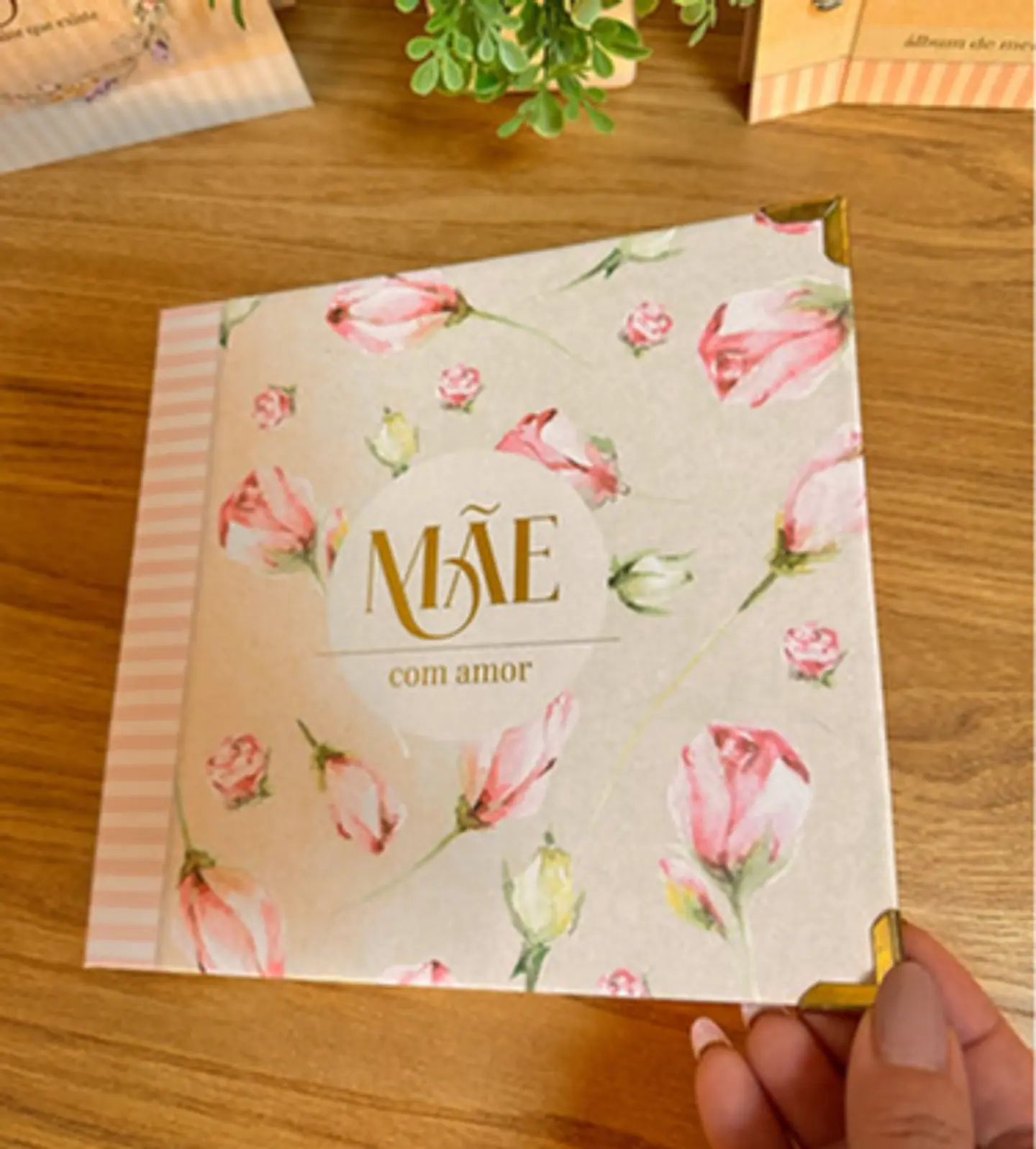 Arquivo Dia das Mães Álbum Amor em Paginas 18x18cm 1