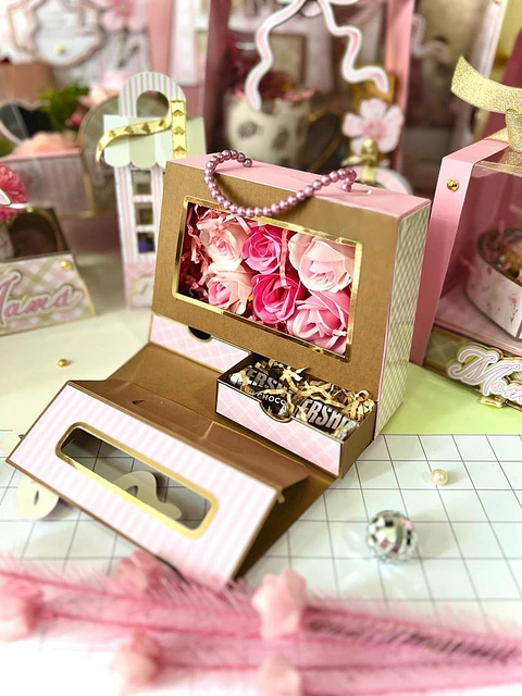 Arquivo Dia das Mães Bolsa Floral com Gaveta