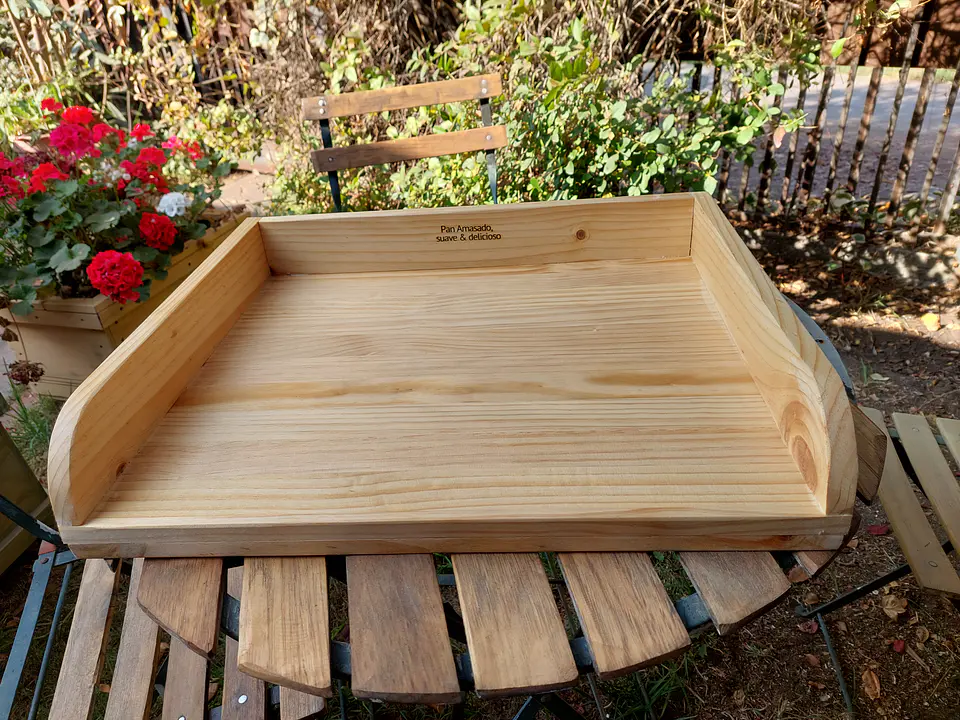 Tabla de Amasar 60 x 45 cm Tallada Artesanal Pino Radiata Premium  curada Top Oil 100% grado alimenticio 2